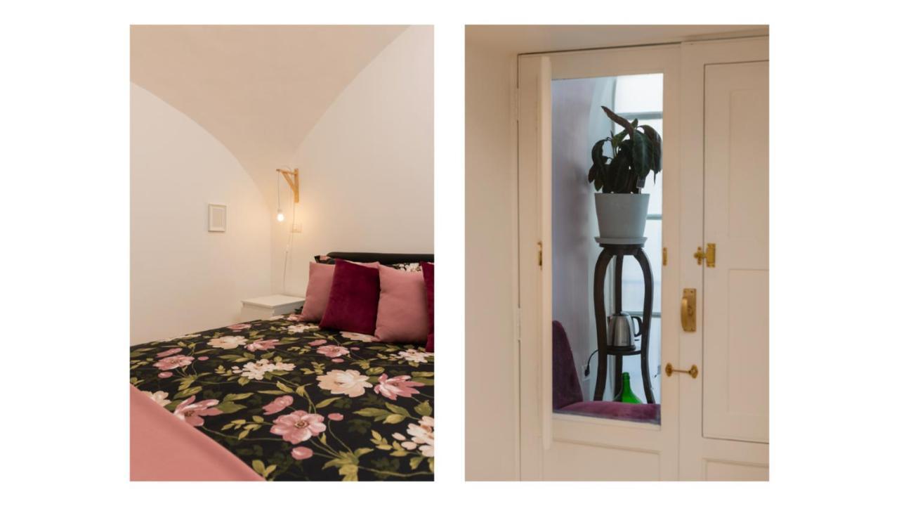 Light Pink - Suite In The Middle Of Everything Торре-Аннунціата Екстер'єр фото